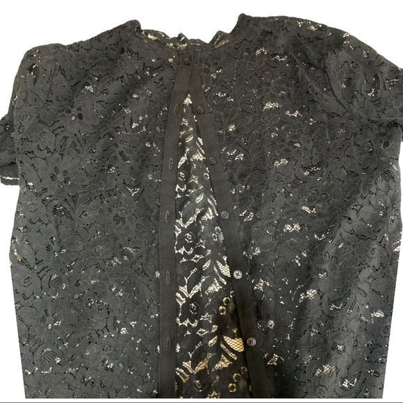 EUC Loft Black Flower Lace Scallop Short Sleeves Top Size MP - Picture 7 of 11